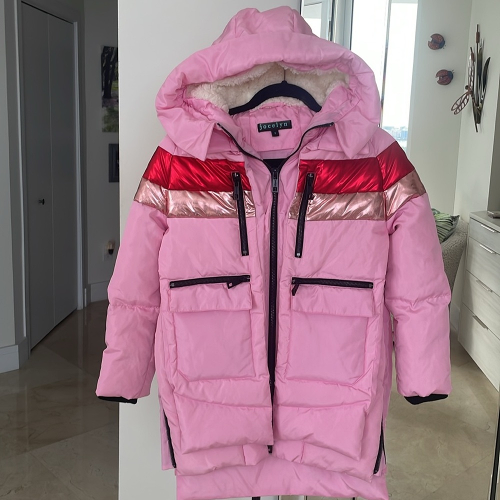 JOCELYN PUFFER JACKET WITH LOTS OF DETAILING